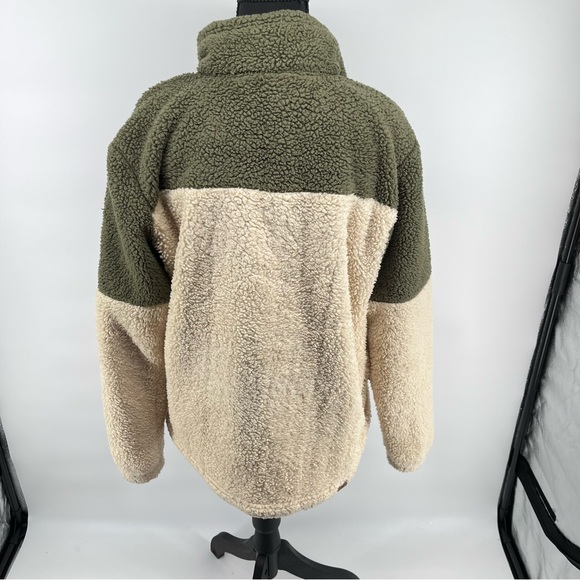 Roxy Sherpa Pullover with pocket - Cream, Olive, and Pink‎ - Picture 6 of 8